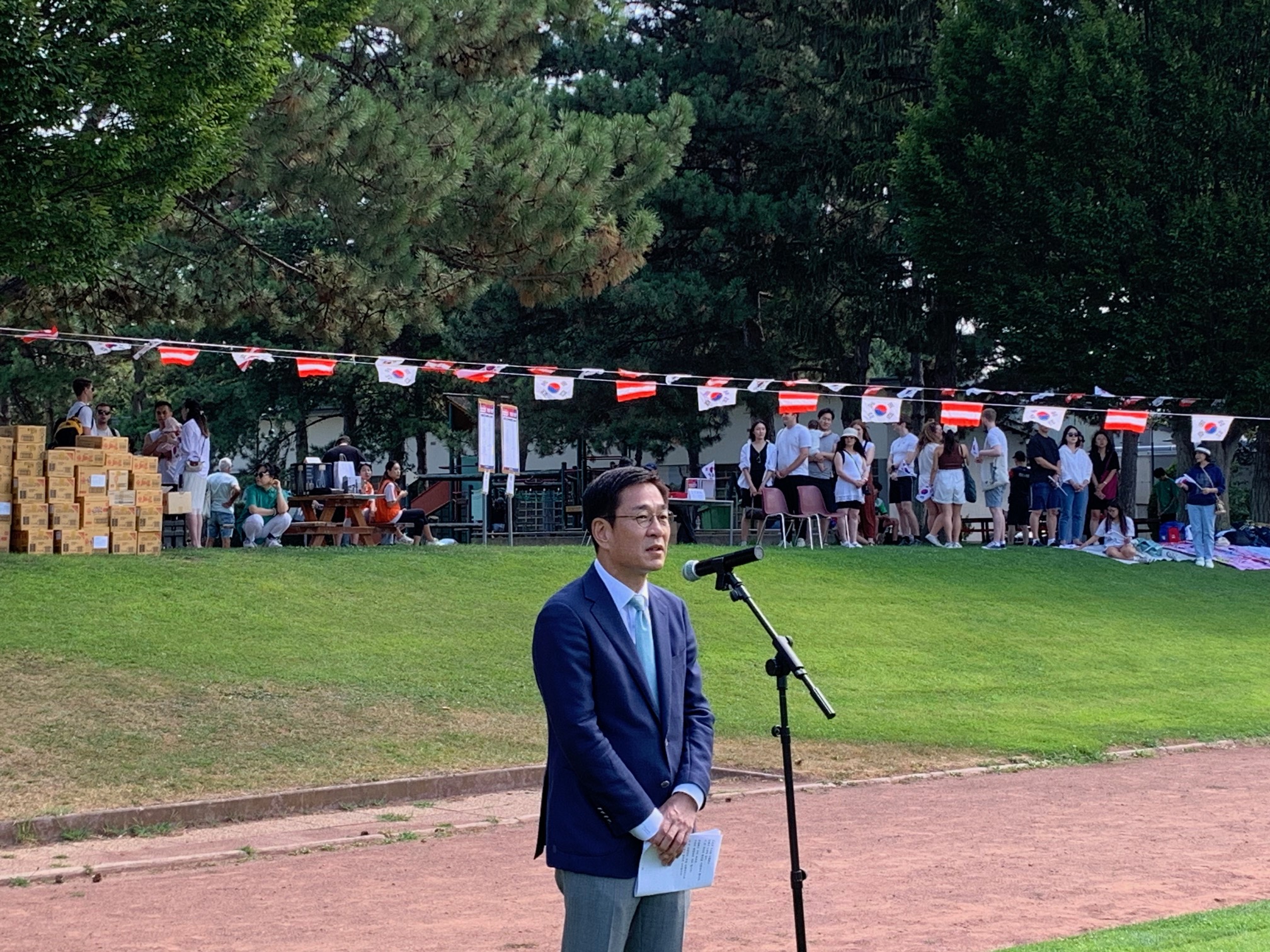 Ambassador Ham Attends the 79th Anniversary of Liberation Day Ceremony and Korean Community Sports Event